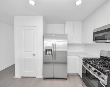 10411 Birds Nest Drive - Photo Thumbnail 7
