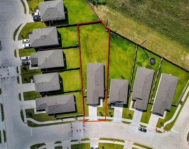 10411 Birds Nest Drive - Photo Thumbnail 1