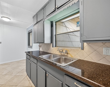 1509 Ronson Road - Photo Thumbnail 4
