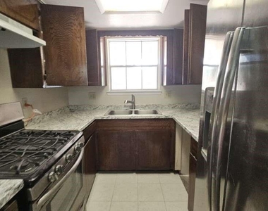 934 Dellbrook Drive - Photo Thumbnail 1