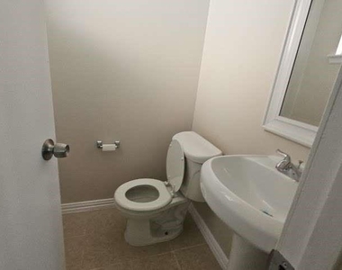934 Dellbrook Drive - Photo Thumbnail 7
