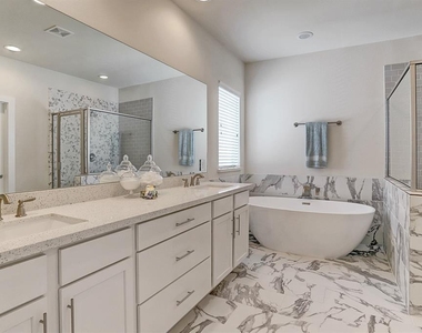 8808 Hollister Pine Court - Photo Thumbnail 14