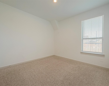 29326 Red Rocks Park Drive - Photo Thumbnail 3