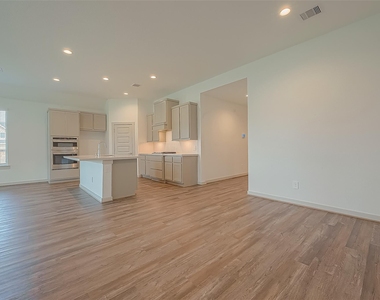 29326 Red Rocks Park Drive - Photo Thumbnail 13