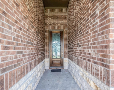 29326 Red Rocks Park Drive - Photo Thumbnail 1