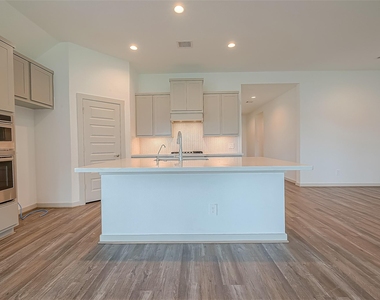 29326 Red Rocks Park Drive - Photo Thumbnail 15