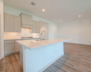 29326 Red Rocks Park Drive - Photo Thumbnail 16