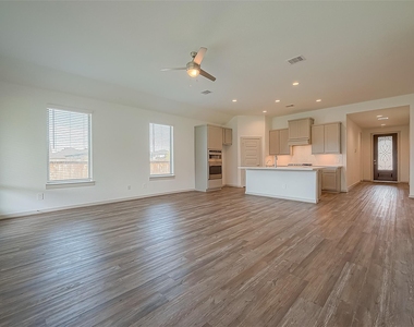 29326 Red Rocks Park Drive - Photo Thumbnail 24