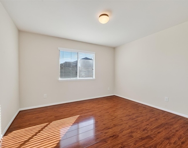 21623 Mid Peak Way - Photo Thumbnail 27