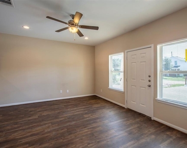 8142 Cabot Street - Photo Thumbnail 9