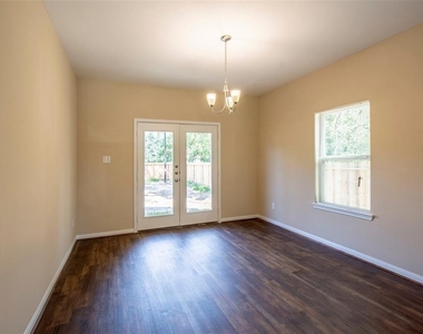 8142 Cabot Street - Photo Thumbnail 17