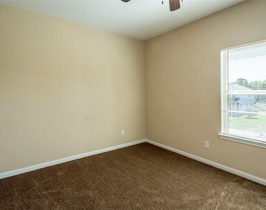 8142 Cabot Street - Photo Thumbnail 13