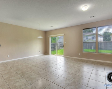 29434 Legends Bluff Drive - Photo Thumbnail 11