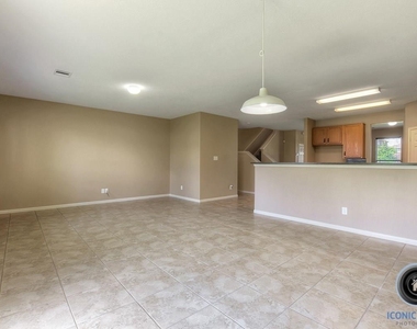 29434 Legends Bluff Drive - Photo Thumbnail 13