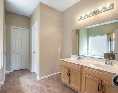 29434 Legends Bluff Drive - Photo Thumbnail 17
