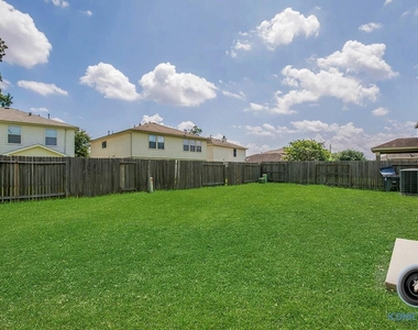 29434 Legends Bluff Drive - Photo Thumbnail 29
