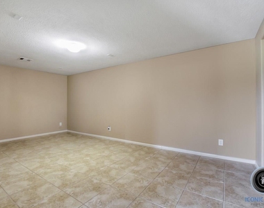 29434 Legends Bluff Drive - Photo Thumbnail 23