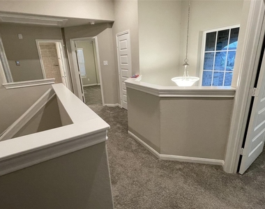 5802 Golden Peak Lane - Photo Thumbnail 18