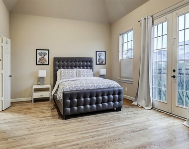 6513 Taggart Street - Photo Thumbnail 8