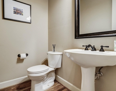 6513 Taggart Street - Photo Thumbnail 14