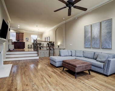6513 Taggart Street - Photo Thumbnail 1
