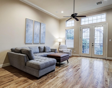 6513 Taggart Street - Photo Thumbnail 5