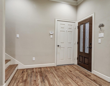 6513 Taggart Street - Photo Thumbnail 17
