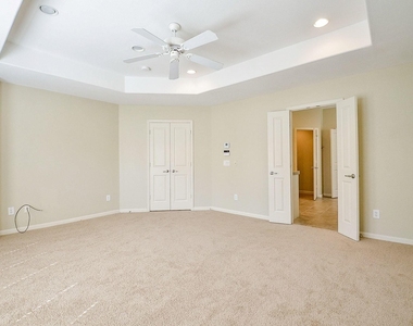 222 Knox Street - Photo Thumbnail 26
