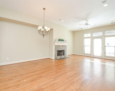222 Knox Street - Photo Thumbnail 19