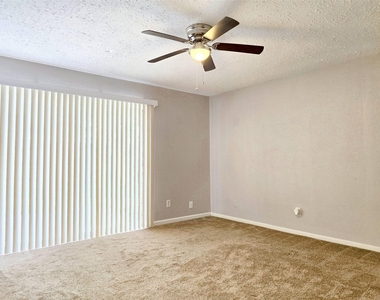 22619 Deville Drive - Photo Thumbnail 12