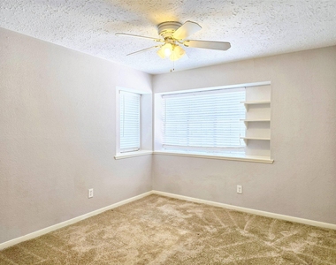 22619 Deville Drive - Photo Thumbnail 15