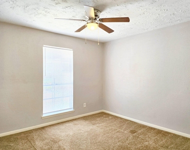 22619 Deville Drive - Photo Thumbnail 17