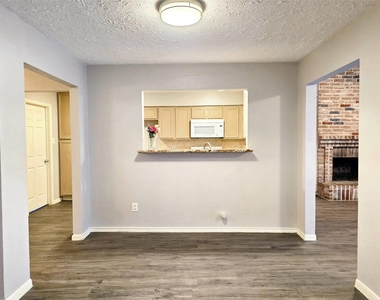 22619 Deville Drive - Photo Thumbnail 7