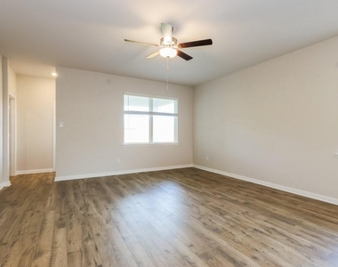 408 San Miguel Creek Drive - Photo Thumbnail 5