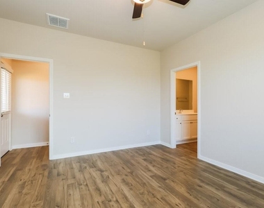 408 San Miguel Creek Drive - Photo Thumbnail 9