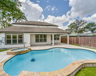 1317 Chantilly Lane - Photo Thumbnail 3