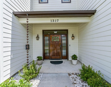 1317 Chantilly Lane - Photo Thumbnail 2