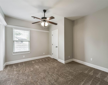 1317 Chantilly Lane - Photo Thumbnail 39
