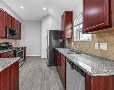20039 Sunshine Ridge Lane - Photo Thumbnail 5