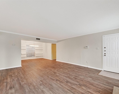 3700 W Clay Street - Photo Thumbnail 6
