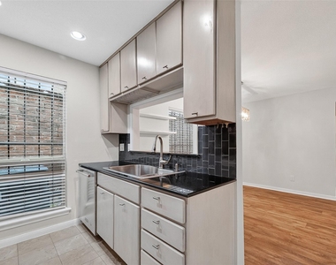 3700 W Clay Street - Photo Thumbnail 14