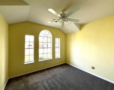 4219 Hermitage Hollow Lane - Photo Thumbnail 12