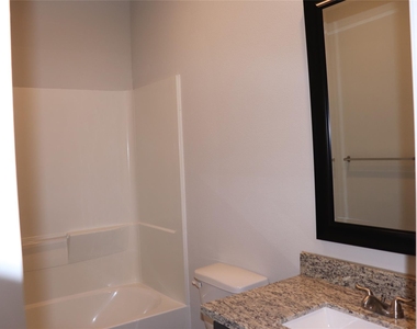 11633 Vistawood Street - Photo Thumbnail 8
