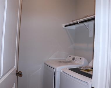 11633 Vistawood Street - Photo Thumbnail 13