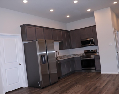 11633 Vistawood Street - Photo Thumbnail 10