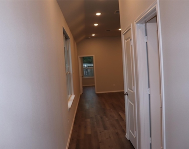 11633 Vistawood Street - Photo Thumbnail 4