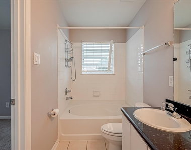 206 Sydnor Street - Photo Thumbnail 27