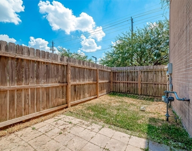 206 Sydnor Street - Photo Thumbnail 32