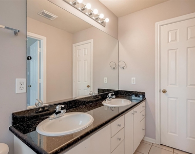 206 Sydnor Street - Photo Thumbnail 28