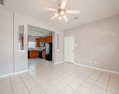 206 Sydnor Street - Photo Thumbnail 4